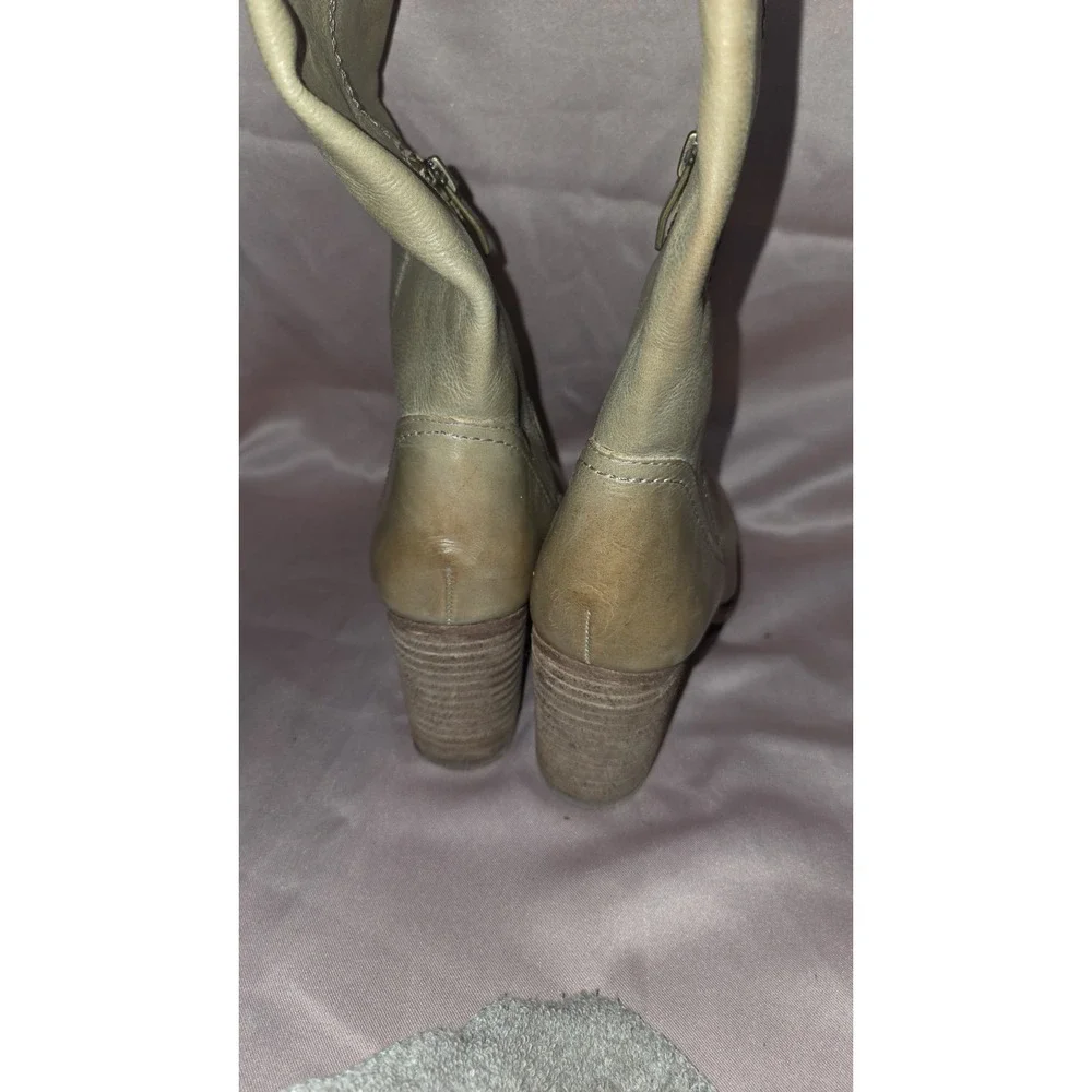 Vince Camuto Cream Leather Chunk Heel Boots - Picture 4 of 7